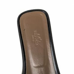 Hermes Black Patent Leather Oran Slide Flats Size 40.5 For Women 16 Hermes Black Patent Leather Oran Slide Flats Size 40.5 For Women -Deals Hermes Store luxury women hermes used shoes p490944 004