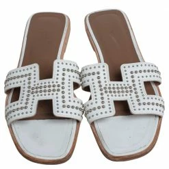 Hermes White Leather Studded Oran Flats Size 37.5 For Women -Deals Hermes Store luxury women hermes used shoes p491236 007