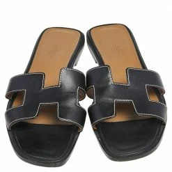 Hermes Black Leather Oran Flat Sandals Size 39 For Women -Deals Hermes Store luxury women hermes used shoes p492517 001