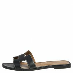 Hermes Black Leather Oran Flat Sandals Size 39 For Women -Deals Hermes Store luxury women hermes used shoes p492517 003