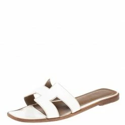 Hermes White Leather Oran Slide Sandals Size 38.5 For Women