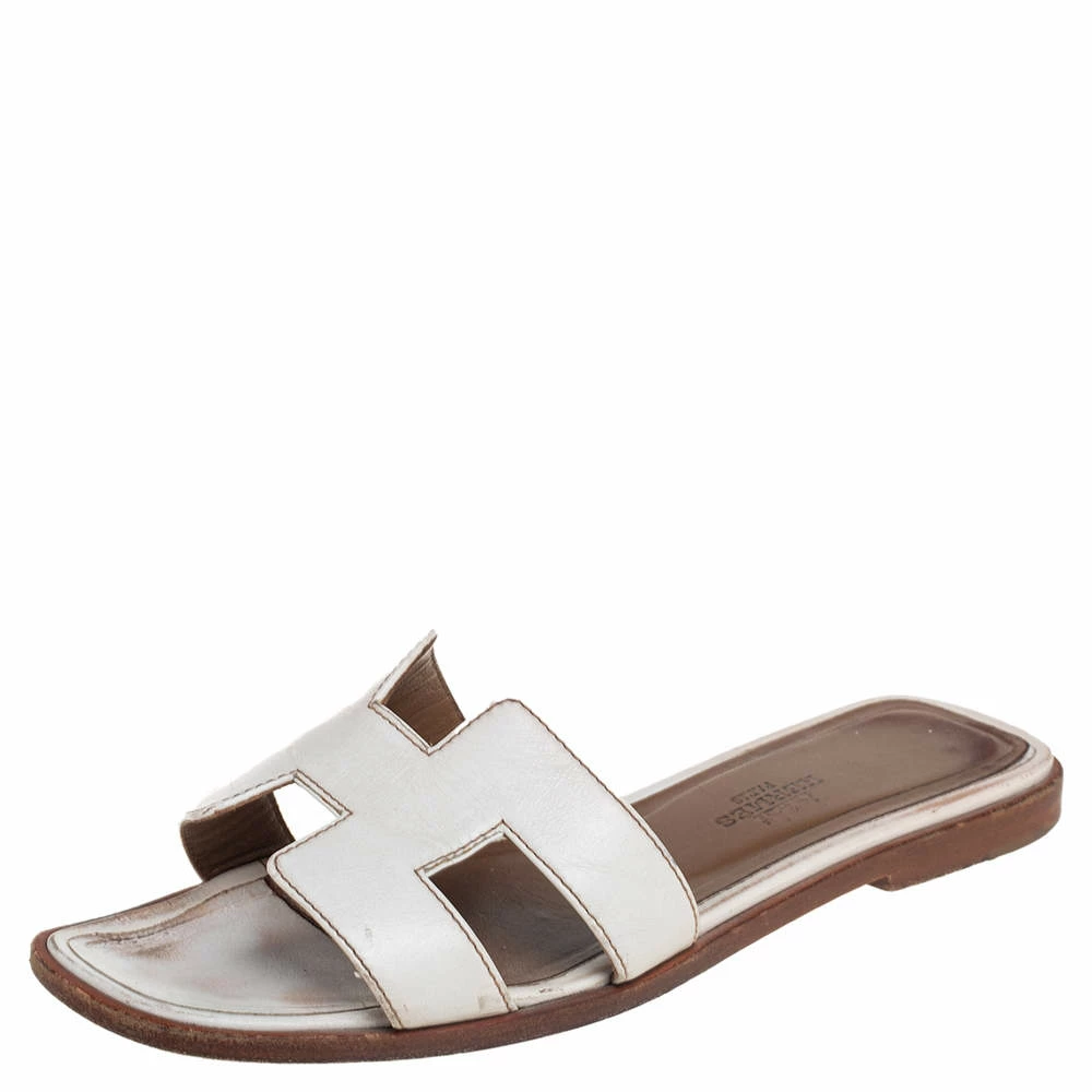 Hermes White Leather Oran Flat Sandals 35 For Women 3 Hermes White Leather Oran Flat Sandals 35 For Women