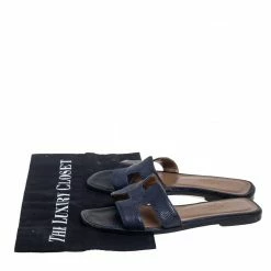 Hermes Navy Blue Textured Leather Oran Flats Size 35.5 For Women 17 Hermes Navy Blue Textured Leather Oran Flats Size 35.5 For Women -Deals Hermes Store luxury women hermes used shoes p511279 001