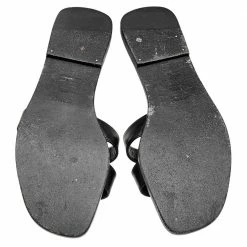 Hermes Black Leather Medor Pyramid Oran Flat Slides Size 38.5 For Women -Deals Hermes Store luxury women hermes used shoes p515473 007