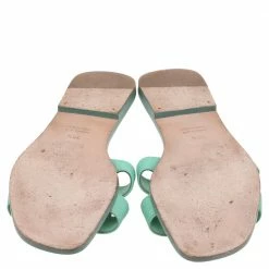Hermes Green Leather Oran Flat Slides Size 36.5 For Women 15 Hermes Green Leather Oran Flat Slides Size 36.5 For Women -Deals Hermes Store luxury women hermes used shoes p525674 004