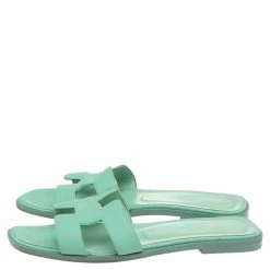 Hermes Green Leather Oran Flat Slides Size 36.5 For Women 13 Hermes Green Leather Oran Flat Slides Size 36.5 For Women -Deals Hermes Store luxury women hermes used shoes p525674 007