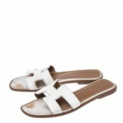 Hermes White Leather Oran Flats Sandals Size 37.5 For Women -Deals Hermes Store luxury women hermes used shoes p531525 001
