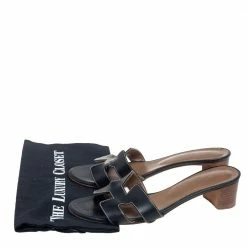 Hermes Black Leather Oasis Sandals Size 39.5 For Women -Deals Hermes Store luxury women hermes used shoes p541687 001