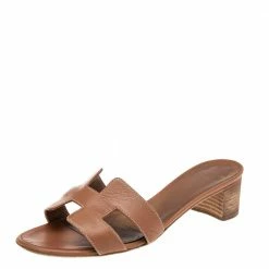 Hermes Brown Leather Oasis Sandals Size 37.5 For Women