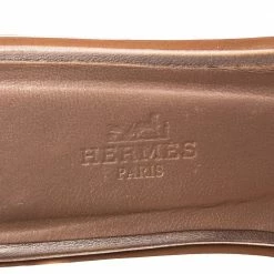 Hermes Metallic Gold Leather Oran Flat Sandals 37 For Women -Deals Hermes Store luxury women hermes used shoes p564508 005