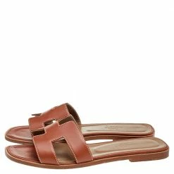 Hermes Brown Leather Oran Flat Sandals Size 38 For Women -Deals Hermes Store luxury women hermes used shoes p565228 004