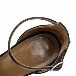 Hermes Black Leather Studded Legend Ankle Strap Wedge Sandals Size 36 For Women 16 Hermes Black Leather Studded Legend Ankle Strap Wedge Sandals Size 36 For Women -Deals Hermes Store luxury women hermes used shoes p571246 002