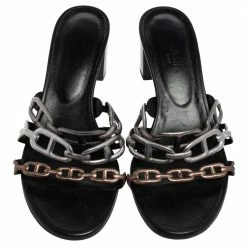 Hermes Hermès Metallic Silver Leather Chaine D'Ancre Sandals Size 38.5 For Women -Deals Hermes Store luxury women hermes used shoes p572038 007