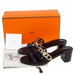 Hermes Hermés Black/Gold Leather Tandem Slide Sandals Size 38 For Women -Deals Hermes Store luxury women hermes used shoes p577315 002