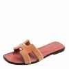 Hermes Hermés Beige Fur Oran Slide Sandals Size 38.5 For Women -Deals Hermes Store luxury women hermes used shoes p578635 006