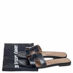 Hermes Black Leather Oran Flat Slides Size 38.5 For Women 17 Hermes Black Leather Oran Flat Slides Size 38.5 For Women -Deals Hermes Store luxury women hermes used shoes p580370 003