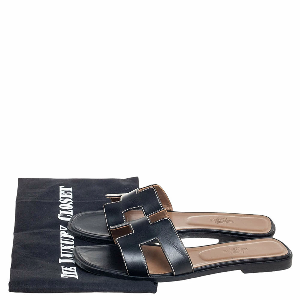 Hermes Black Leather Oran Flat Slides Size 38.5 For Women 10 Hermes Black Leather Oran Flat Slides Size 38.5 For Women - Image 8