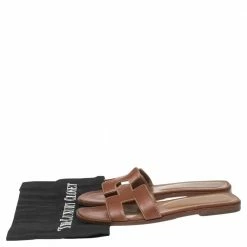 Hermes Brown Leather Oran Flat Slides Size 37 For Women -Deals Hermes Store luxury women hermes used shoes p580934 001