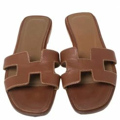 Hermes Brown Leather Oran Flat Slides Size 37 For Women -Deals Hermes Store luxury women hermes used shoes p580934 006