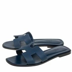 Hermes Navy Blue Leather Oran Flat Slides Size 37.5 For Women -Deals Hermes Store luxury women hermes used shoes p586579 007
