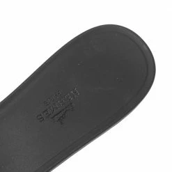 Hermes Black Rubber Chaine D'Ancre Rivage Slide Sandals Size 39 For Women 17 Hermes Black Rubber Chaine D'Ancre Rivage Slide Sandals Size 39 For Women -Deals Hermes Store luxury women hermes used shoes p600473 005