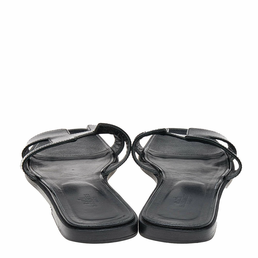 Hermes Black Patent Leather Oran Flat Sandals Size 41 For Women 7 Hermes Black Patent Leather Oran Flat Sandals Size 41 For Women - Image 5