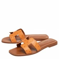 Hermes Brown Ostrich Leather Oran Flat Slides Size 37.5 For Women -Deals Hermes Store luxury women hermes used shoes p607044 002