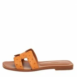 Hermes Brown Ostrich Leather Oran Flat Slides Size 37.5 For Women -Deals Hermes Store luxury women hermes used shoes p607044 004