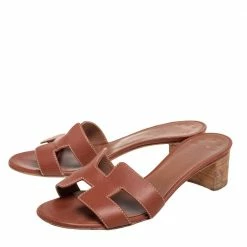Hermes Brown Leather Oasis Slide Sandals Size 36 For Women -Deals Hermes Store luxury women hermes used shoes p609765 002