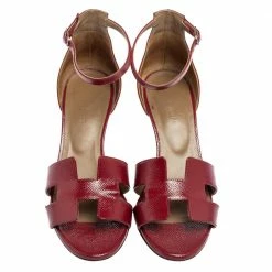 Hermes Hermès Burgundy Patent Leather Legend Ankle-Strap Sandals Size 39 For Women -Deals Hermes Store luxury women hermes used shoes p609792 008