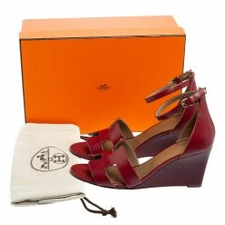 Hermes Hermès Burgundy Patent Leather Legend Ankle-Strap Sandals Size 39 For Women -Deals Hermes Store luxury women hermes used shoes p609792 009