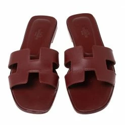 Hermes Burgundy Leather Oran Sandals Size 38 For Women -Deals Hermes Store luxury women hermes used shoes p612842 002