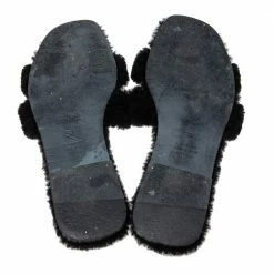 Hermes Hermès Black Fur Oran Flat Sandals Size 38 For Women -Deals Hermes Store luxury women hermes used shoes p618778 008