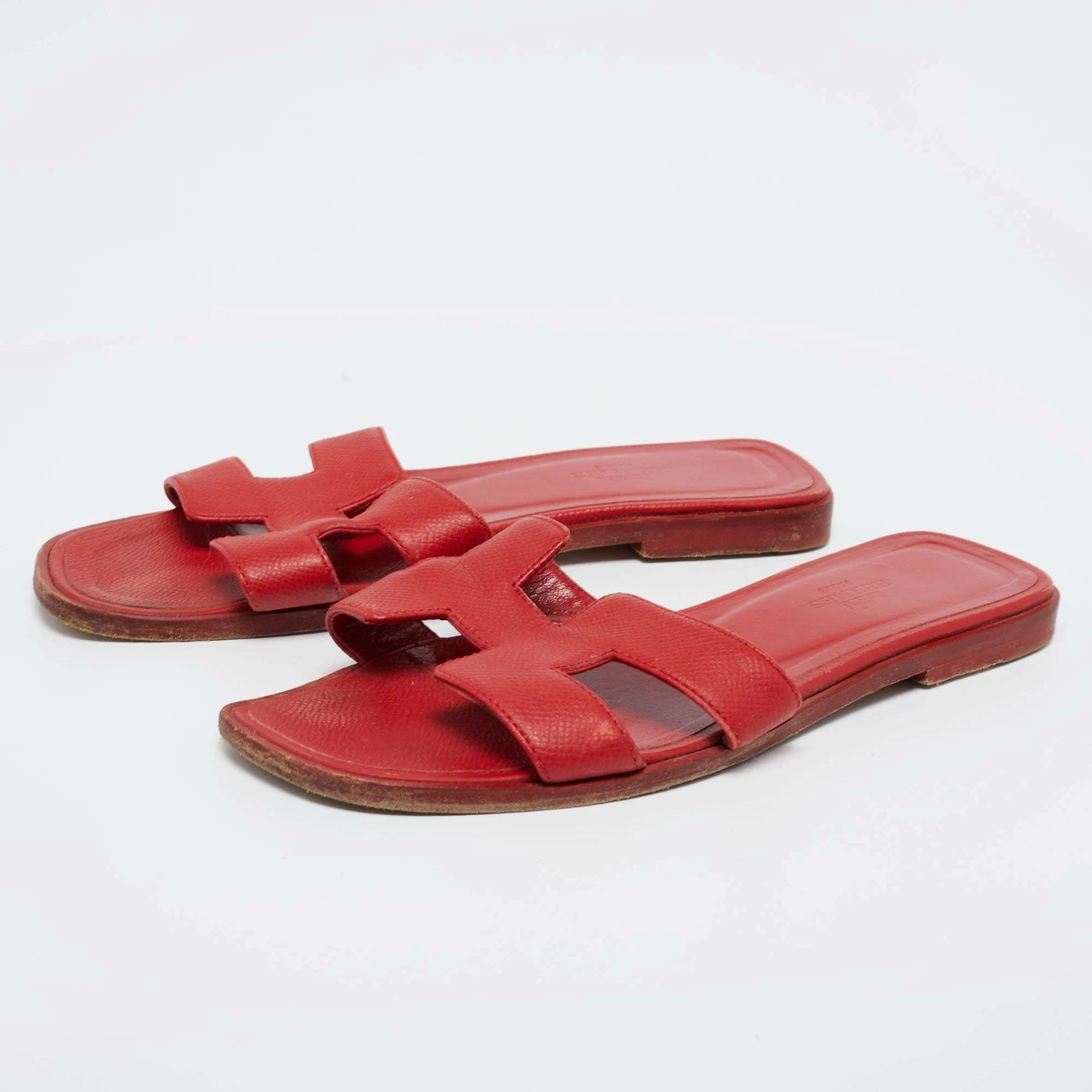 Hermes Red Leather Oran Flat Slides Size 36 For Women 4 Hermes Red Leather Oran Flat Slides Size 36 For Women - Image 2
