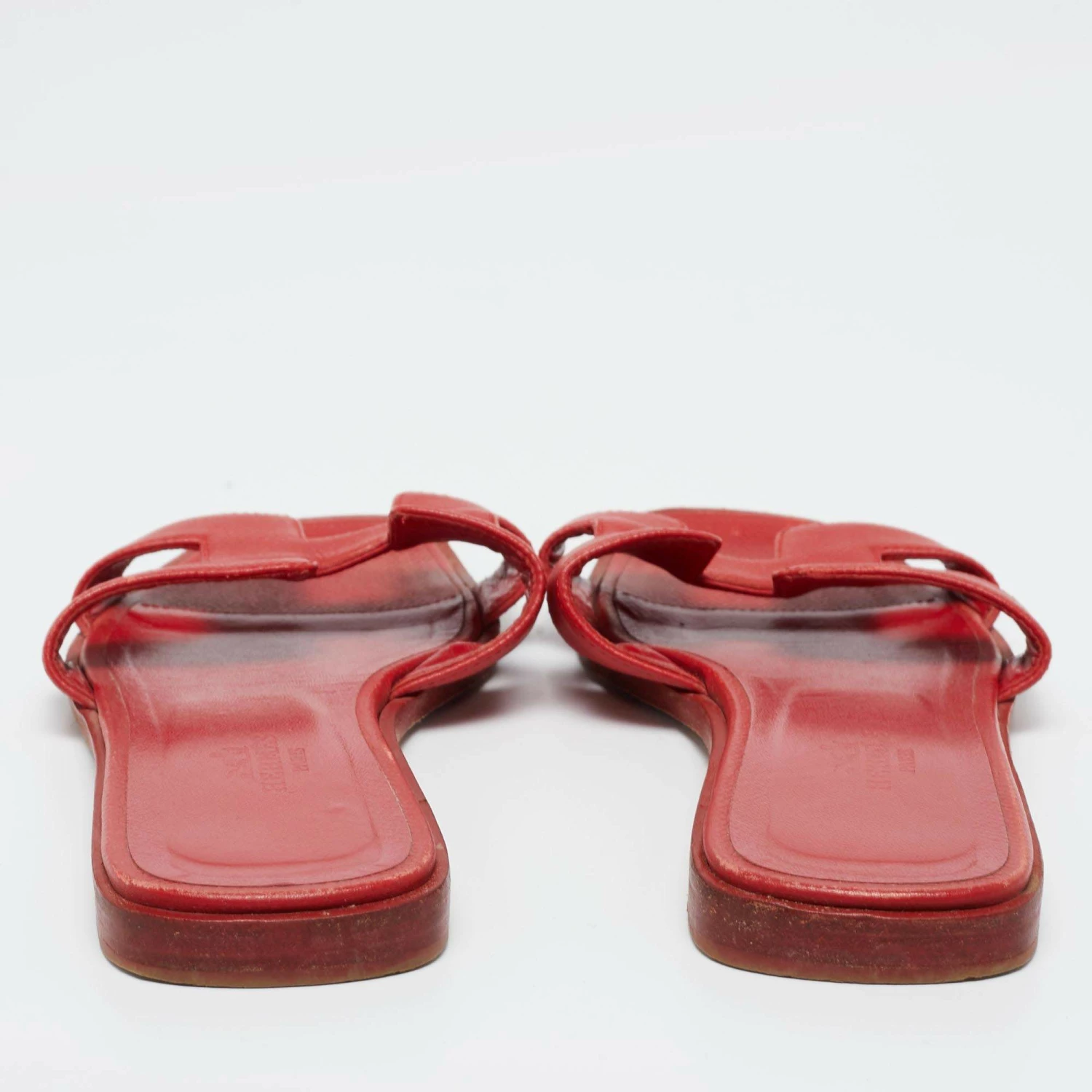 Hermes Red Leather Oran Flat Slides Size 36 For Women 7 Hermes Red Leather Oran Flat Slides Size 36 For Women - Image 5