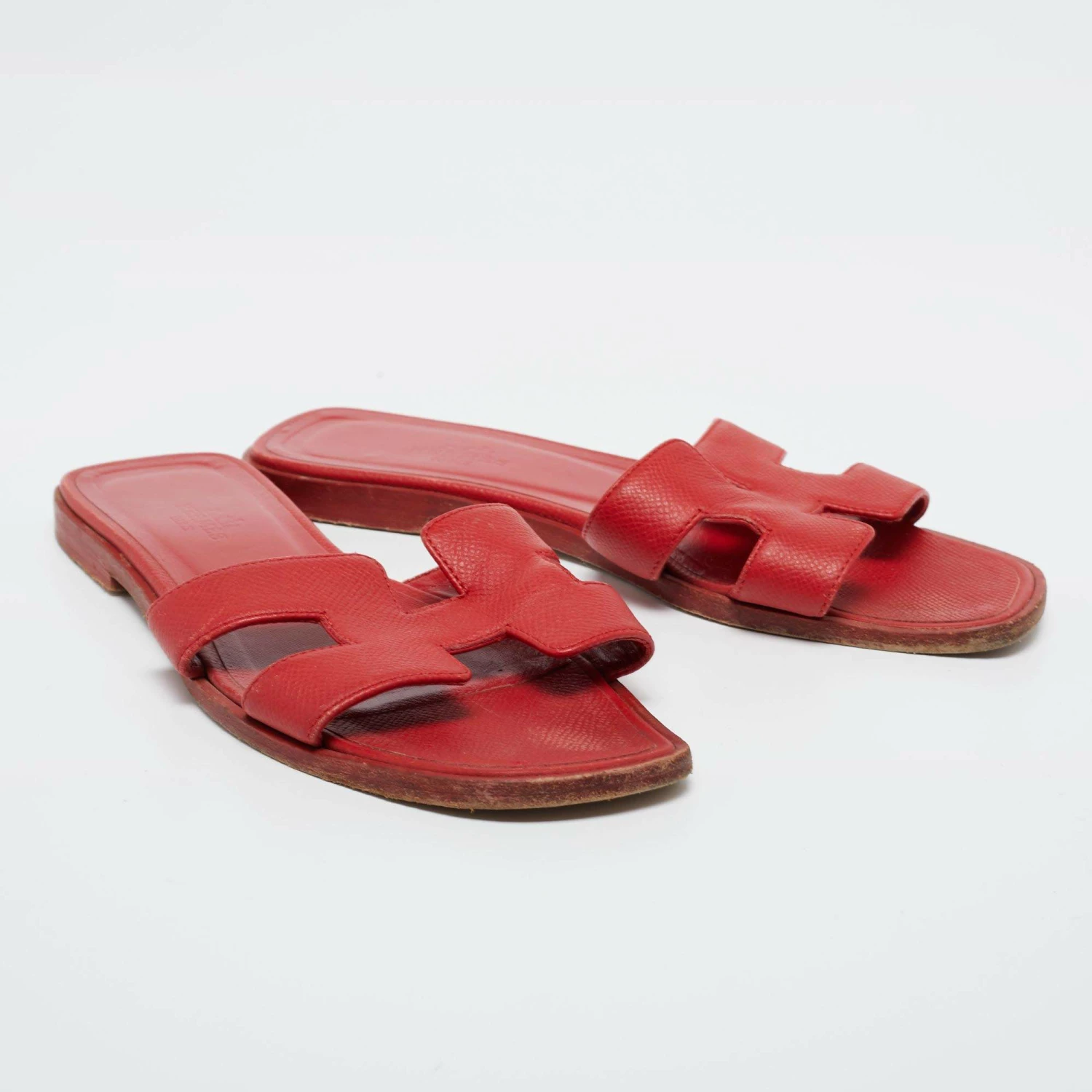 Hermes Red Leather Oran Flat Slides Size 36 For Women 6 Hermes Red Leather Oran Flat Slides Size 36 For Women - Image 4