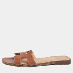Hermes Brown Leather Oran Flat Sandals Size 41 For Women