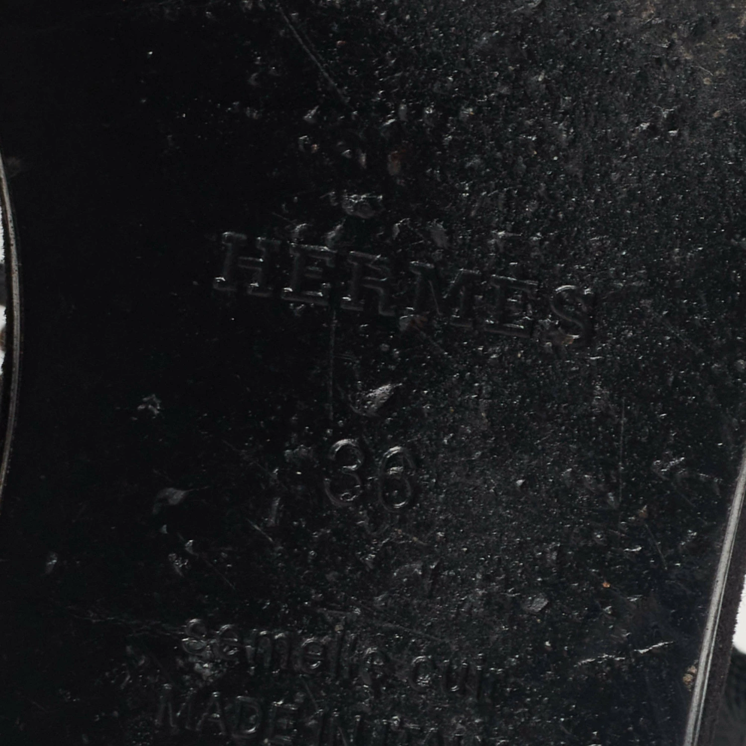 Hermes Hermès Black/Gold Suede And Leather D'ancre Chaine Flat Sandals Size 36 For Women 10 Hermes Hermès Black/Gold Suede And Leather D'ancre Chaine Flat Sandals Size 36 For Women - Image 8