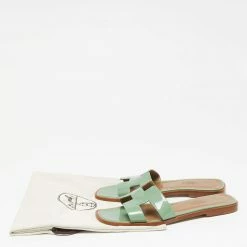 Hermes Hermès Green Patent Leather Oran Flat Slides Size 38 For Women -Deals Hermes Store luxury women hermes used shoes p625292 010