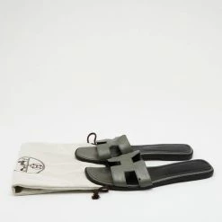 Hermes Grey/Black Leather Oran Flat Slides Size 40.5 For Women -Deals Hermes Store luxury women hermes used shoes p639041 1655098898 011