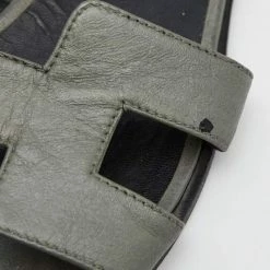 Hermes Grey/Black Leather Oran Flat Slides Size 40.5 For Women -Deals Hermes Store luxury women hermes used shoes p639041 1655098914 011