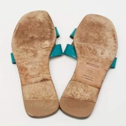 Hermes Teal Patent Leather Oran Flat Slides Size 36.5 For Women -Deals Hermes Store luxury women hermes used shoes p640992 1652680061 011