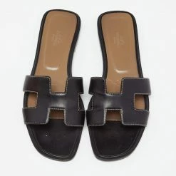 Hermes Black Leather Oran Flat Slide Sandals Size 39 For Women -Deals Hermes Store luxury women hermes used shoes p647154 006