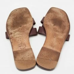 Hermes Burgundy Leather Oran Sandals Size 36.5 For Women 16 Hermes Burgundy Leather Oran Sandals Size 36.5 For Women -Deals Hermes Store luxury women hermes used shoes p647925 007