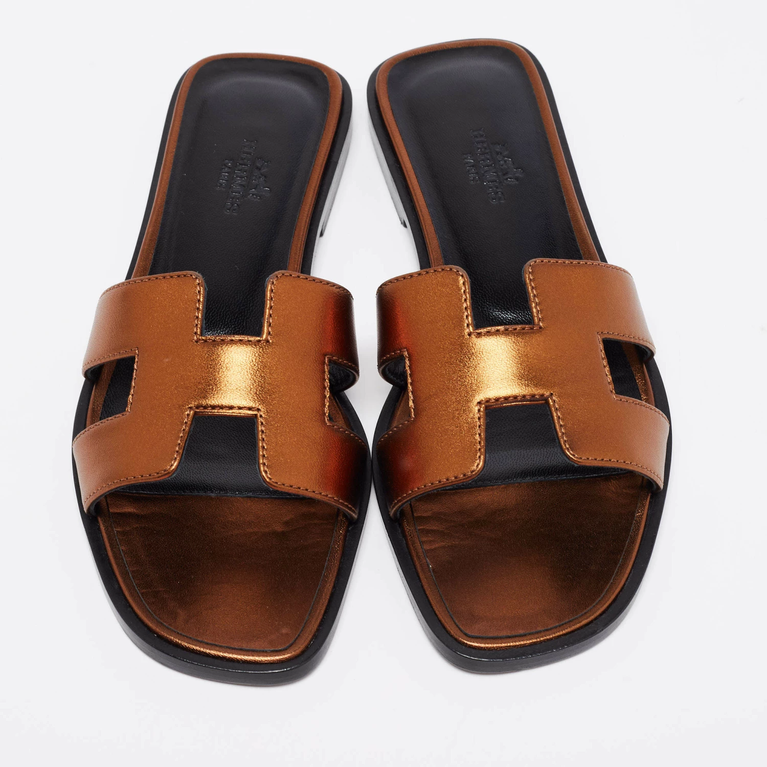 Hermes Bronze Leather Oran Flat Slides Size 35.5 For Women 5 Hermes Bronze Leather Oran Flat Slides Size 35.5 For Women - Image 3