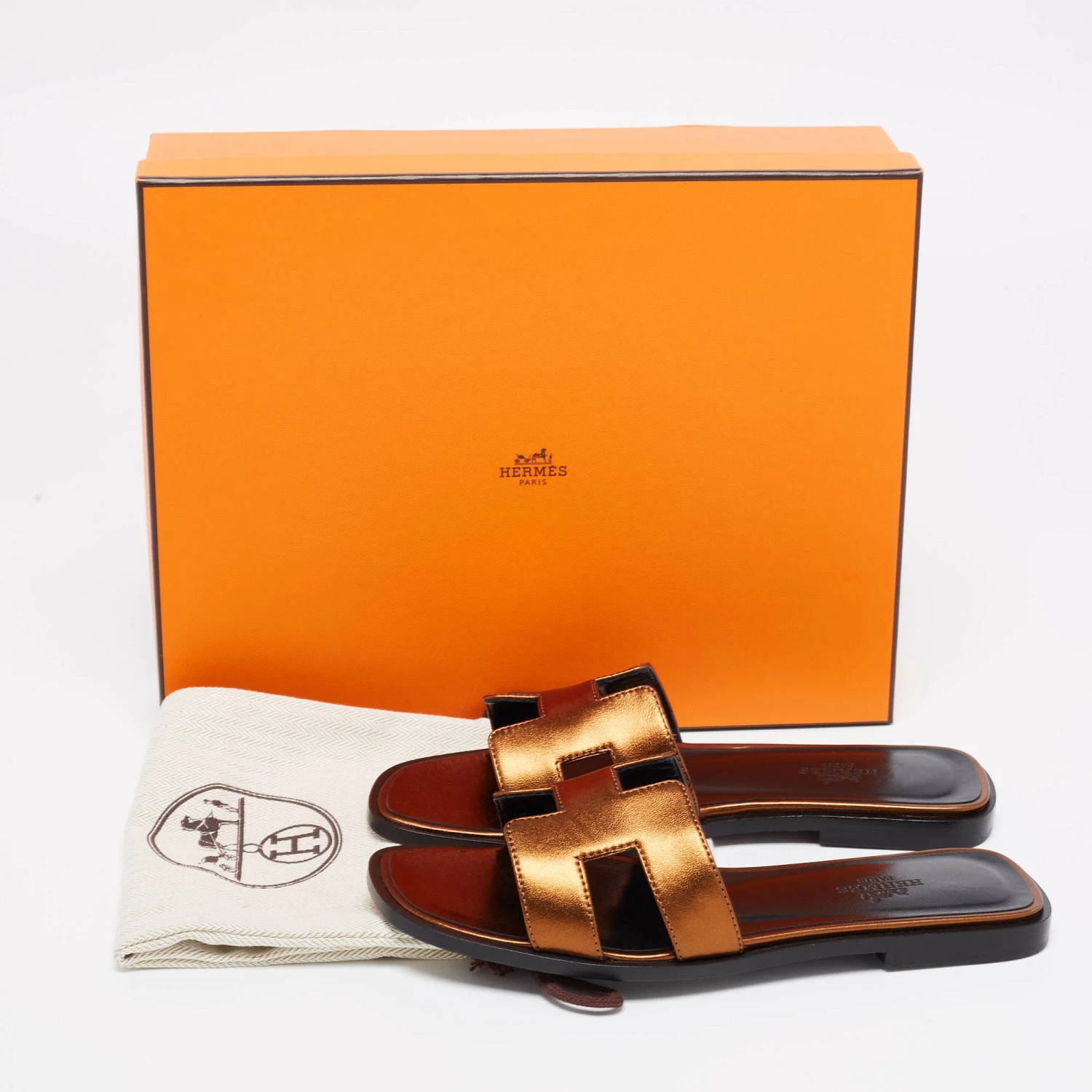 Hermes Bronze Leather Oran Flat Slides Size 35.5 For Women 10 Hermes Bronze Leather Oran Flat Slides Size 35.5 For Women - Image 8