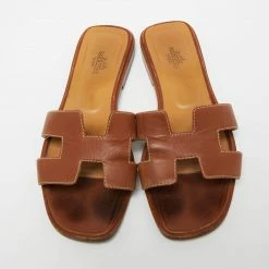 Hermes Hermès Brown Leather Oran Flat Sandals Size 37 For Women -Deals Hermes Store luxury women hermes used shoes p649441 009