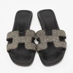 Hermes Hermés Black Crystal Embellished Suede Oran Flat Sandals Size 38 For Women -Deals Hermes Store luxury women hermes used shoes p663634 005