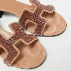 Hermes Beige Suede Embellished Oasis Sandals Size 40.5 For Women 20 Hermes Beige Suede Embellished Oasis Sandals Size 40.5 For Women -Deals Hermes Store luxury women hermes used shoes p672055 009