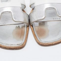 Hermes Silver/White Leather Oran Flat Sandals Size 36.5 For Women -Deals Hermes Store luxury women hermes used shoes p676868 002